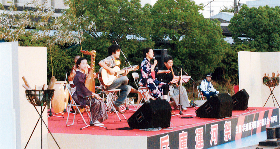 コンクリートカヌー競技大会、兵庫運河祭が開催されました。