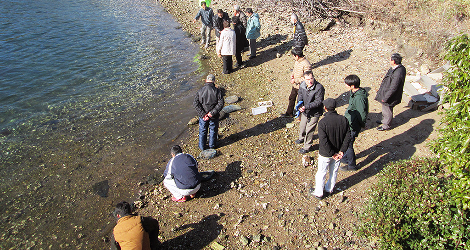 １月２４日に材木町のカフェ「北の椅子と」にて兵庫運河自然調査報告会を開催しました。