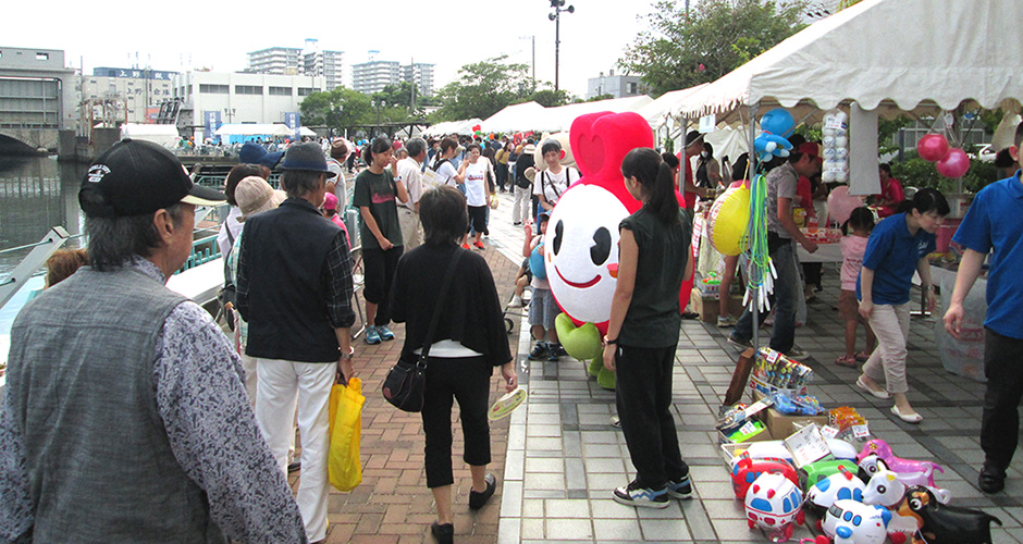 ９月１２日（土）に兵庫運河祭が開催されました。
