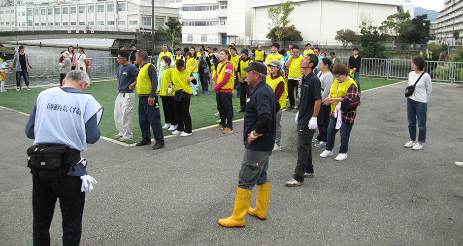 今年の秋季清掃活動参加者は過去最高の８０名！！