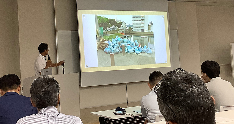 兵庫運河における環境活動報告会が行なわれました。